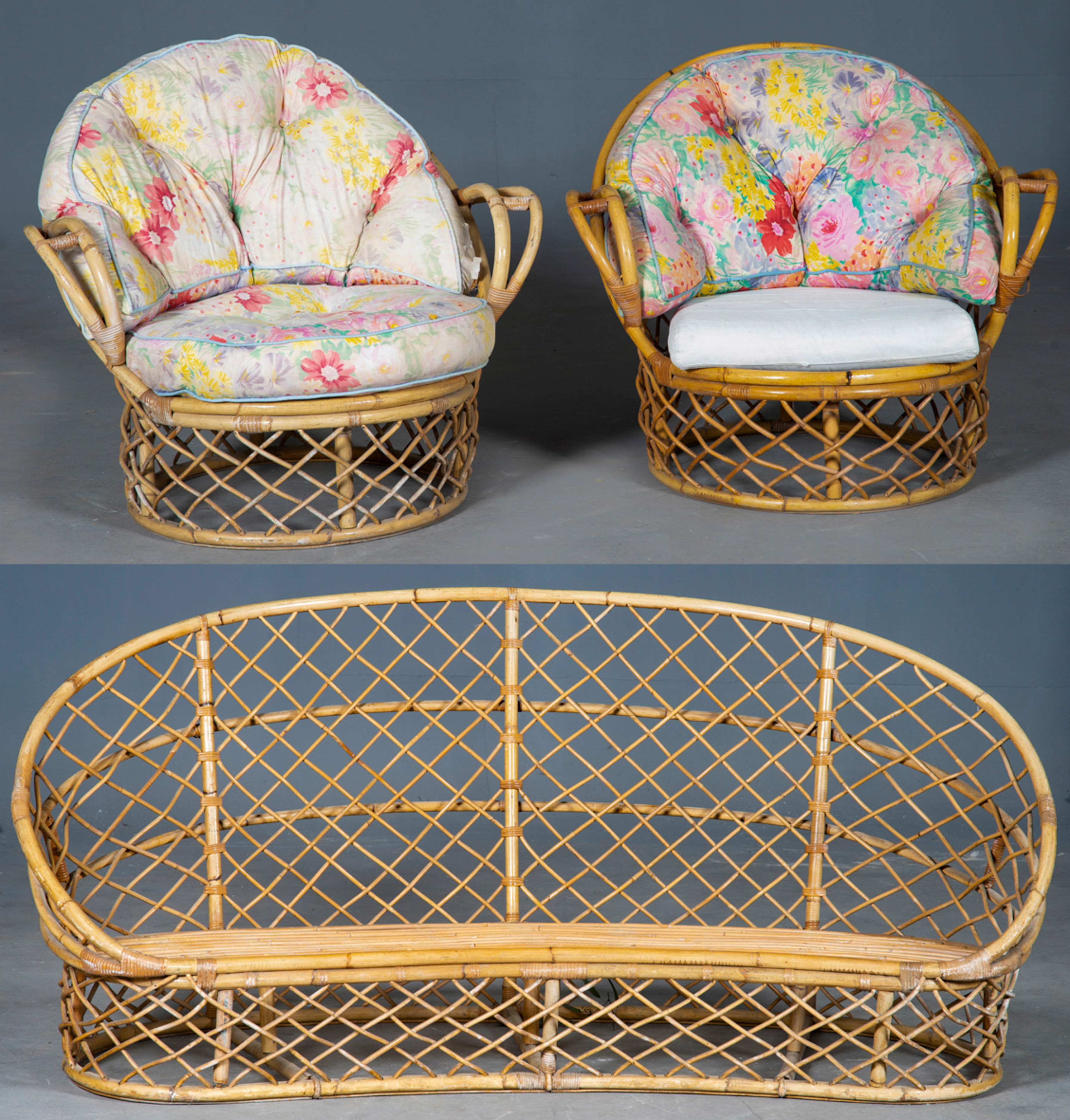Juego de jardín en bambú compuesto por sofá y dos sillones.
Medidas sofá: 91 x 103 x 210 cm.