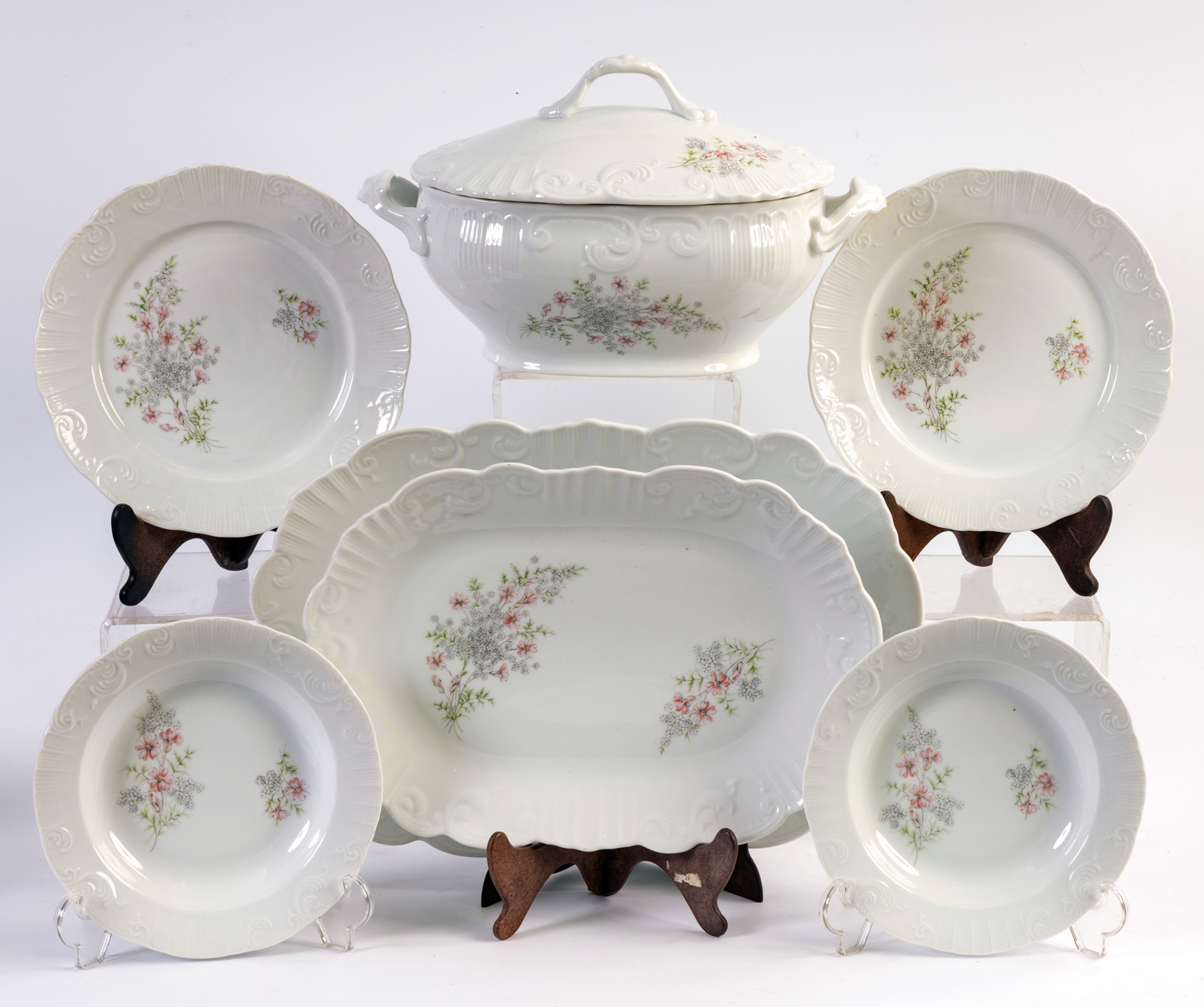 Vajilla en porcelana de Vista Alegre, modelo Ema, Portugal, años 80
Decoración de ramillete de...