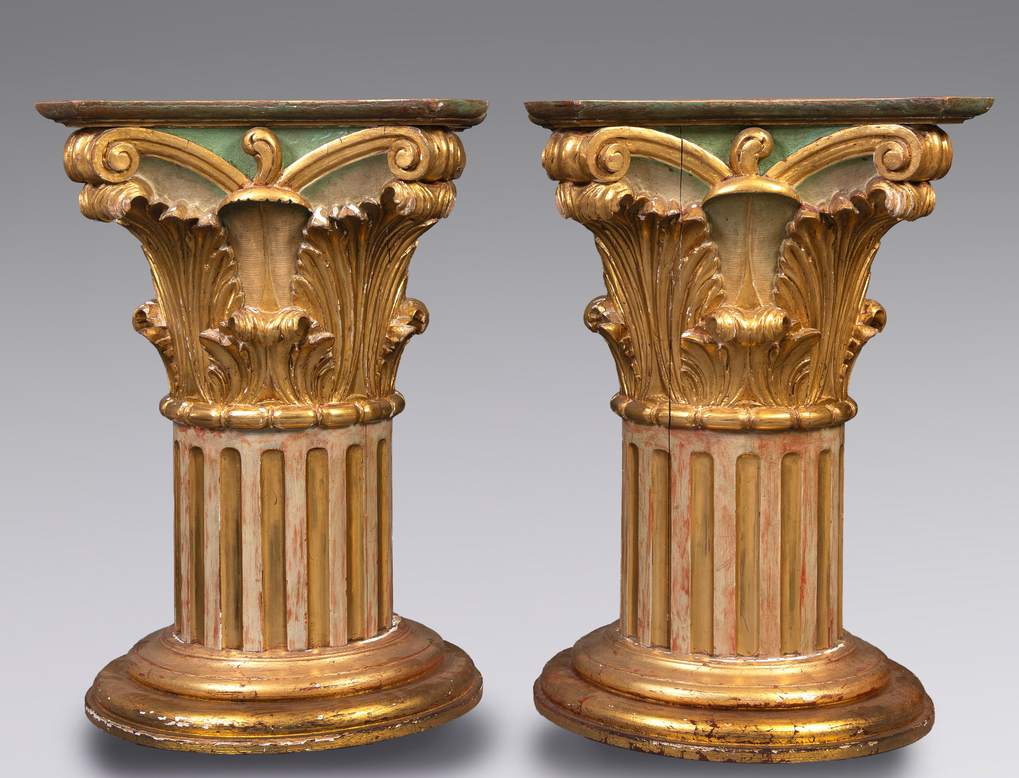 Pareja de columnas con capiteles de órden corintio, España, S. XVIII
Madera tallada, dorada y...