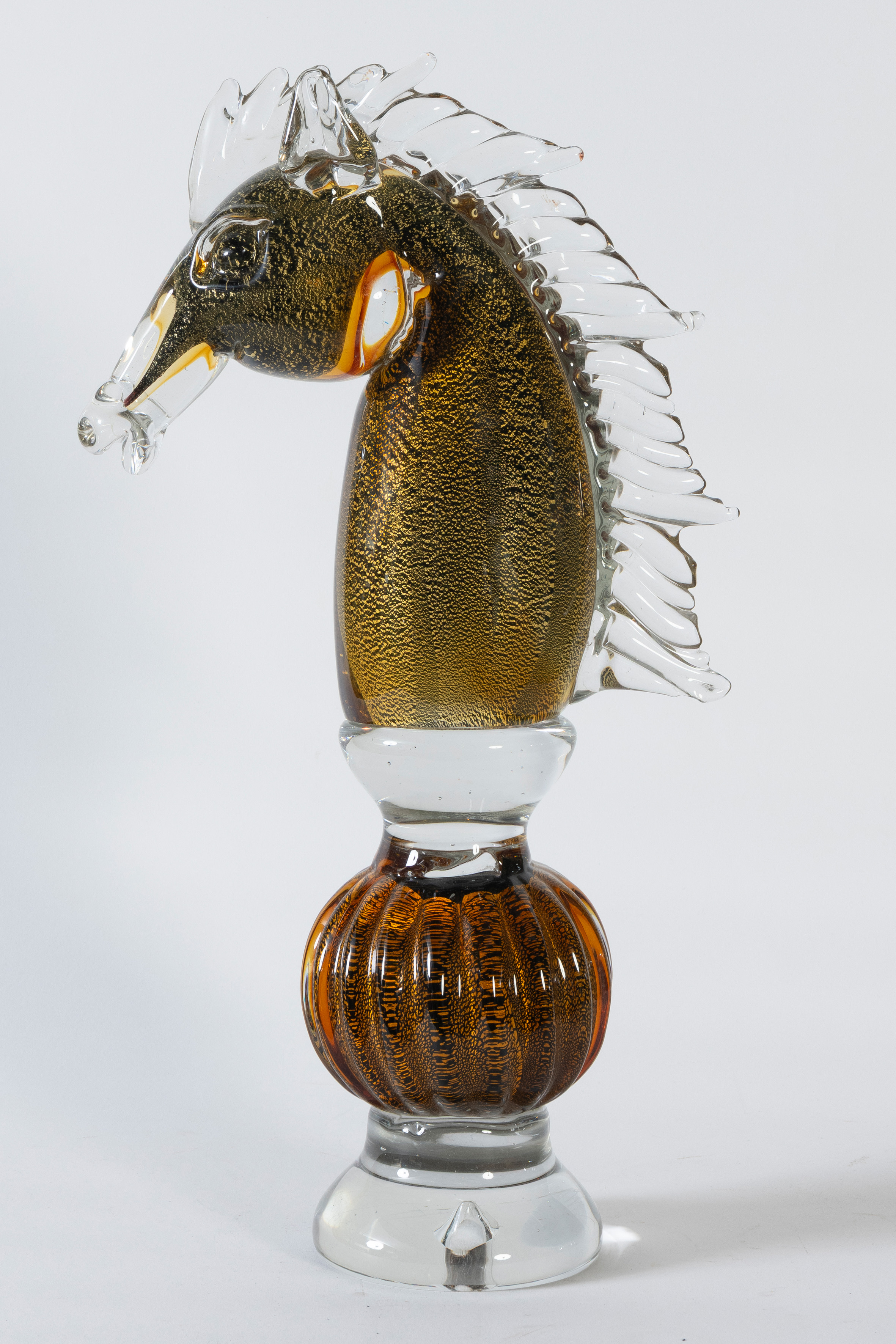"Caballo", Pieza de ajedrez monumental en cristal de Murano soplado y moldeado de manera artesanal...