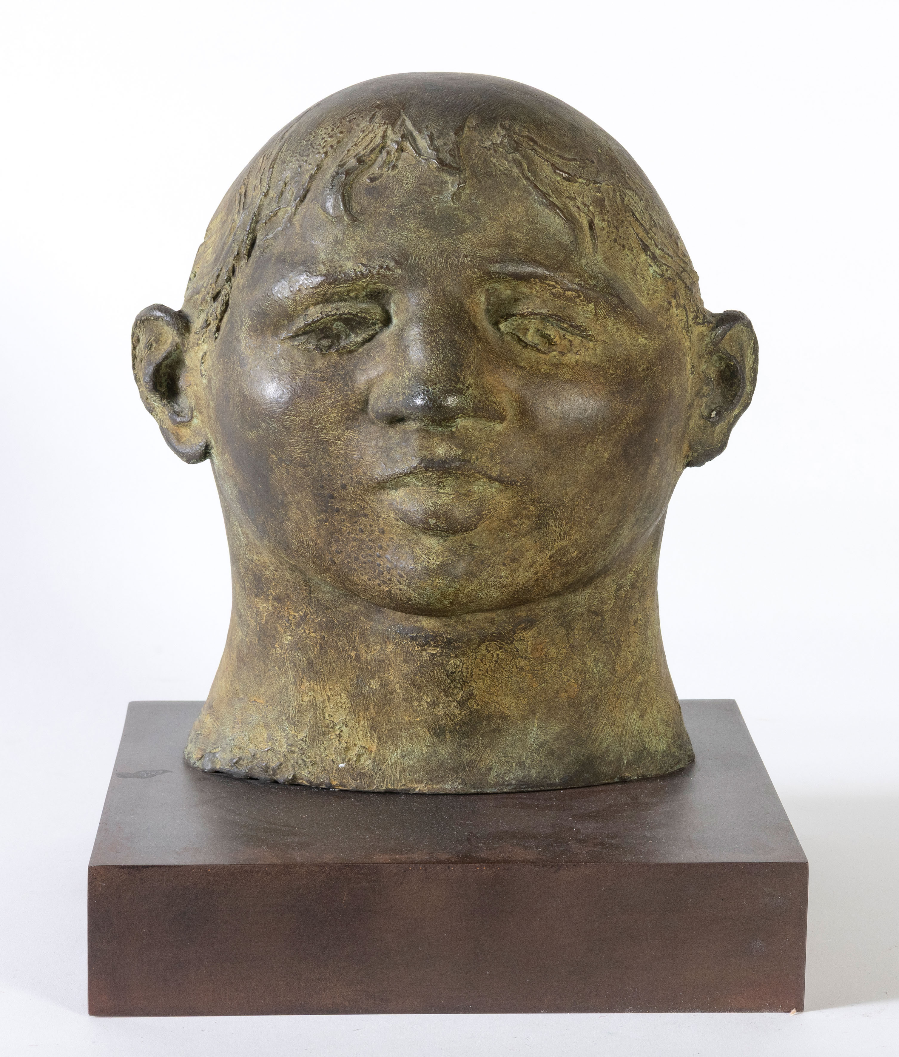 MATÍAS QUETGLÁS (Ciudadela 1946)
"Cabeza"
Bronce patinado sobre peana de acero
Firmada con...