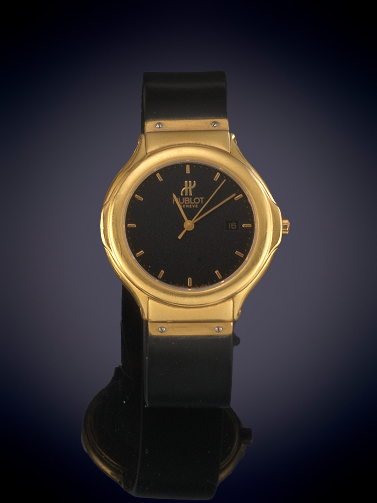 HUBLOT RELOJ DE PULSERA CADETE. MODELO DEPOSÈ EN ORO AMARILLO DE 18K. ESFERA NEGRA CON INDICES EN...