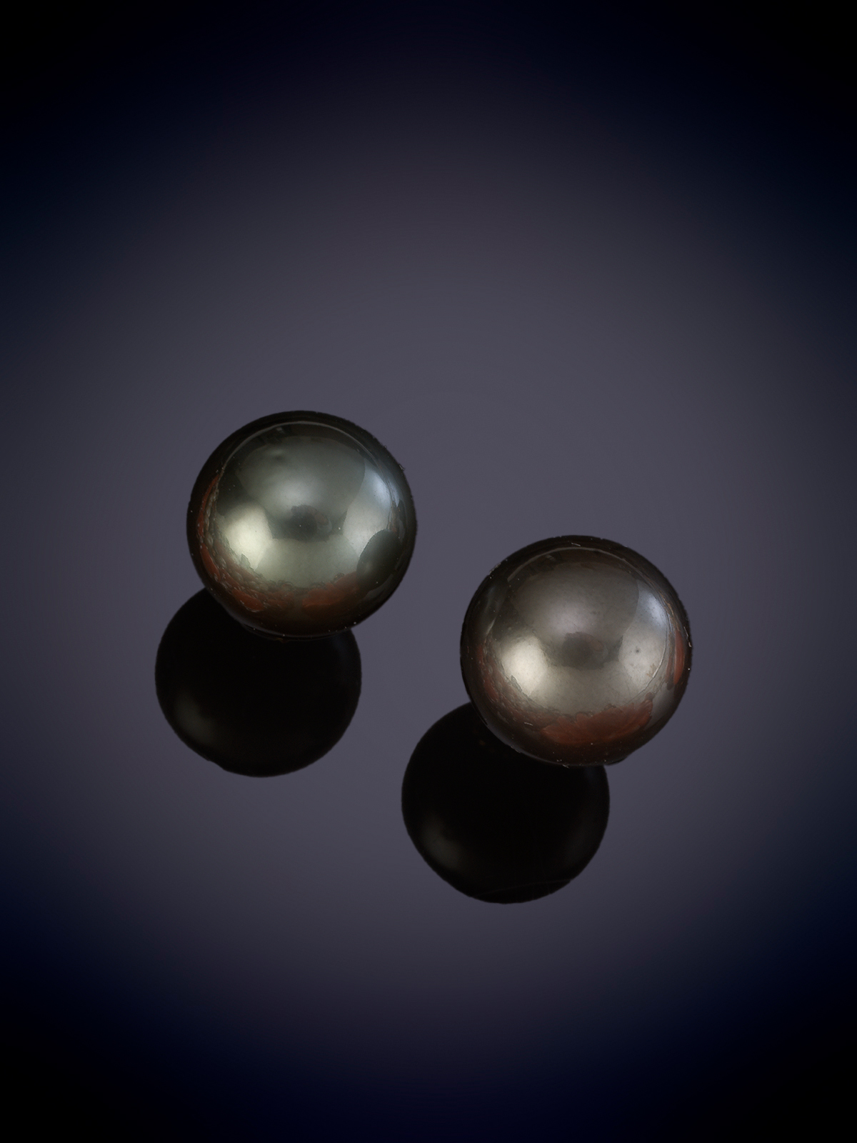 PENDIENTES DE PERLAS TAHITI. Montura en oro blanco de 18k.