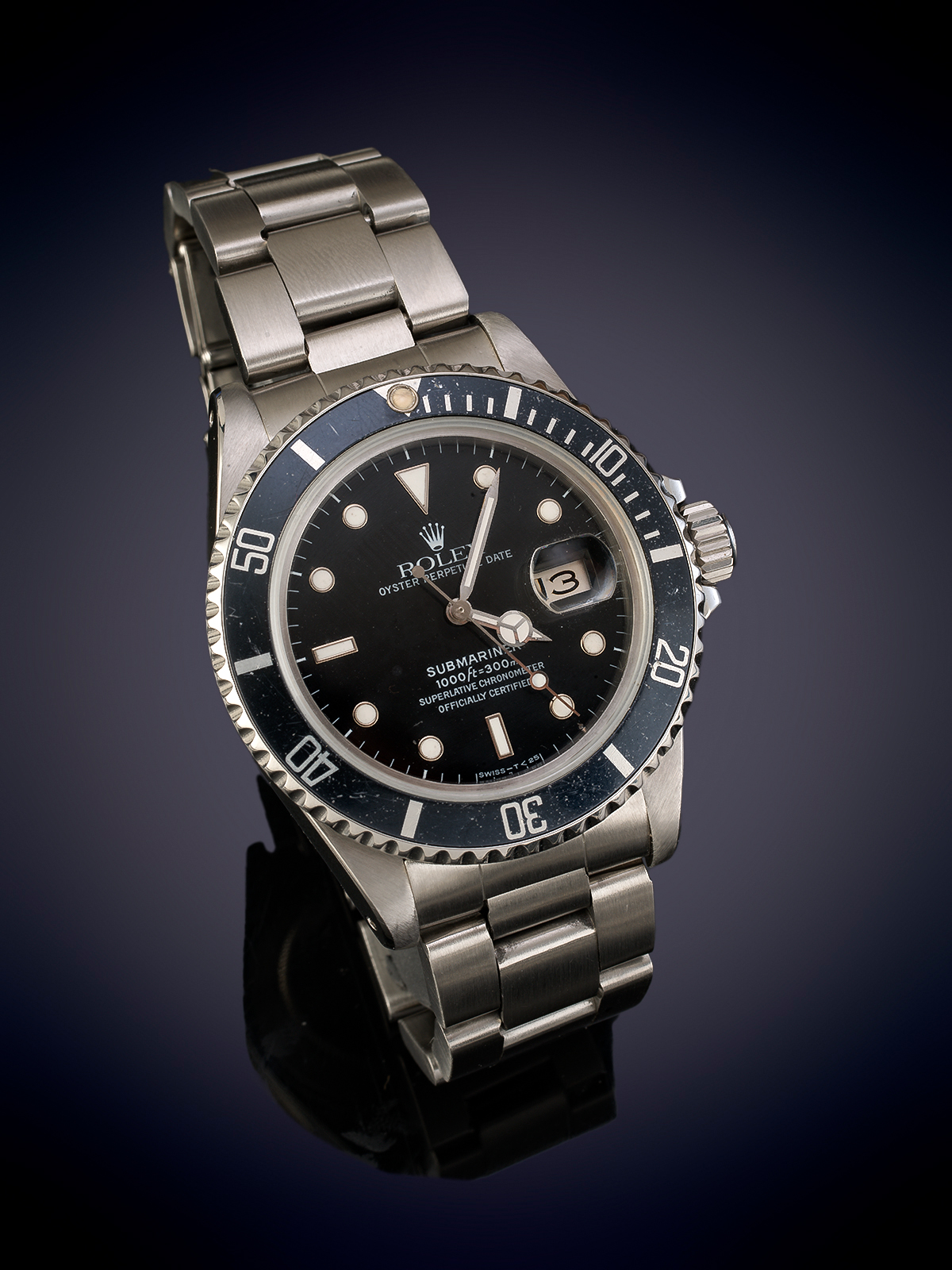 ROLEX SUBMARINER DATE DE ACERO. ESFERA NEGRA. NUMERACION A PUNTOS. VENTANA CALENDARIO A LAS TRES....