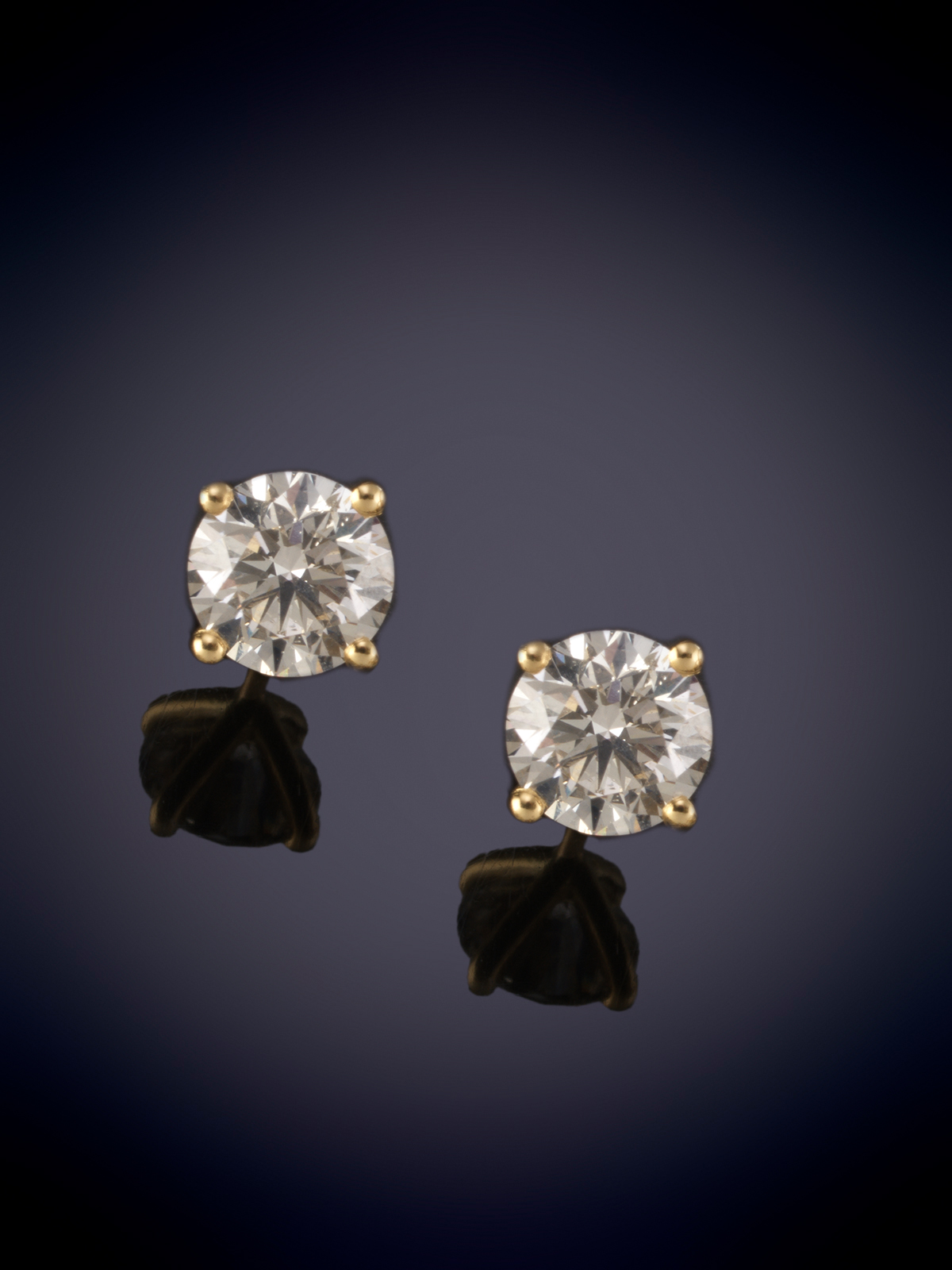PENDIENTES DORMILONAS DE BRILLANTES, CON UN PESO APROX. DE 2,14 CTS.GH VS Montura en oro amarillo...