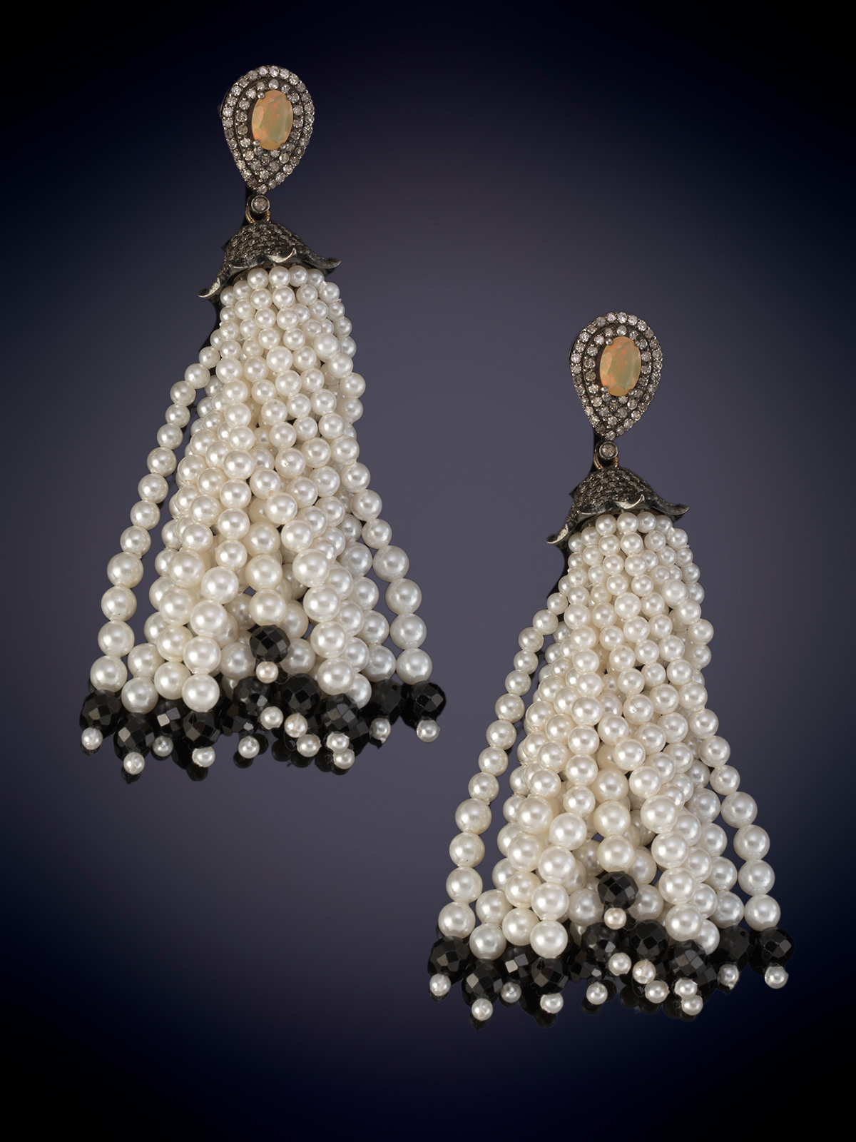 ESPECTACULARES PENDIENTES LARGOS CON MOVIMIENTO, DE PERLAS, DIAMANTES Y ONIX. DISEÑO AÑOS 20 CON...