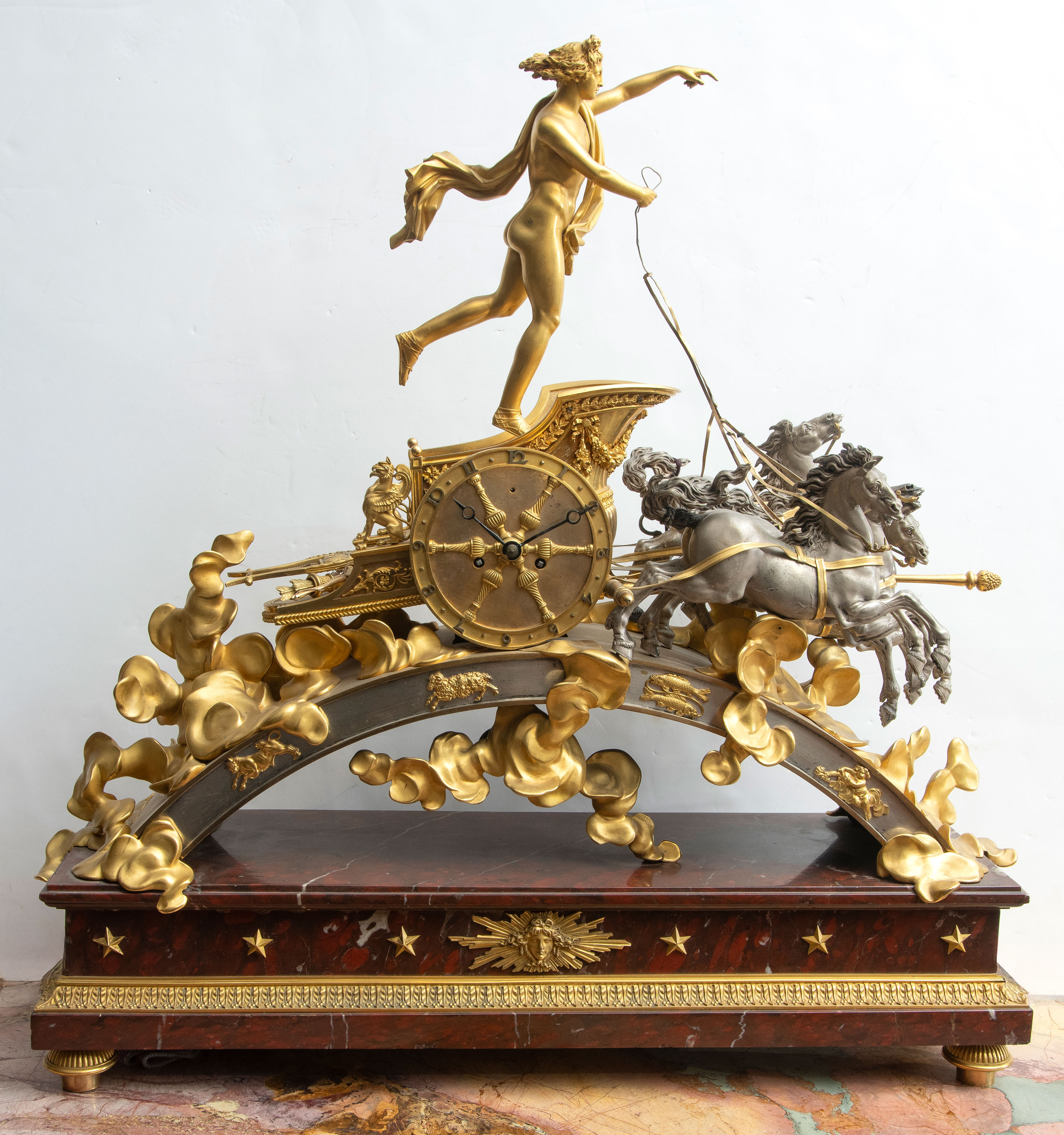 Reloj de sobremesa en bronce dorado y patinada, Pierre-Philippe Thomire, París, ca. 1810
Sobre...