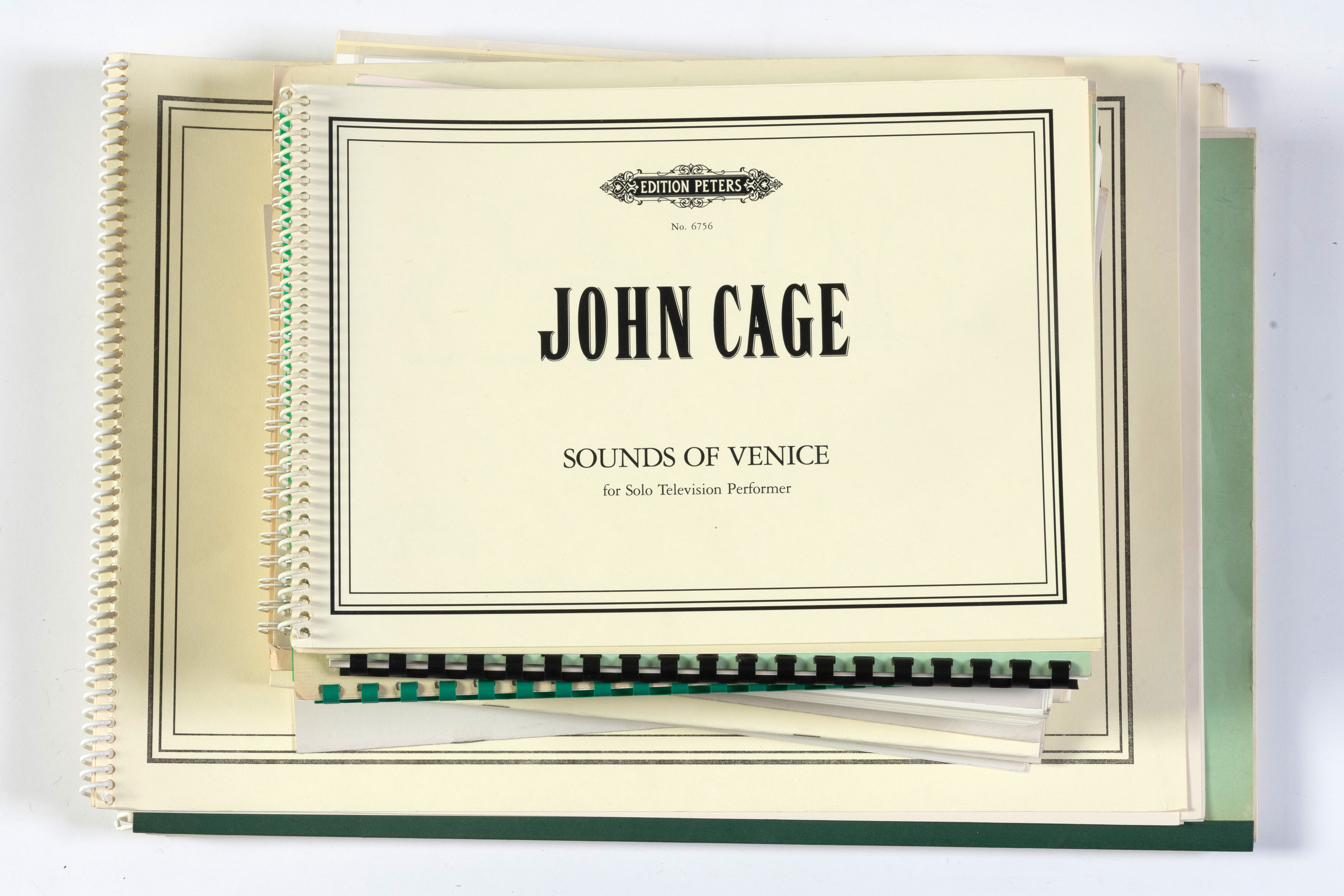 After JOHN CAGE (Los Angeles 1912-New Tork 1992)
Colección de 29 partituras editadas por Peters,...