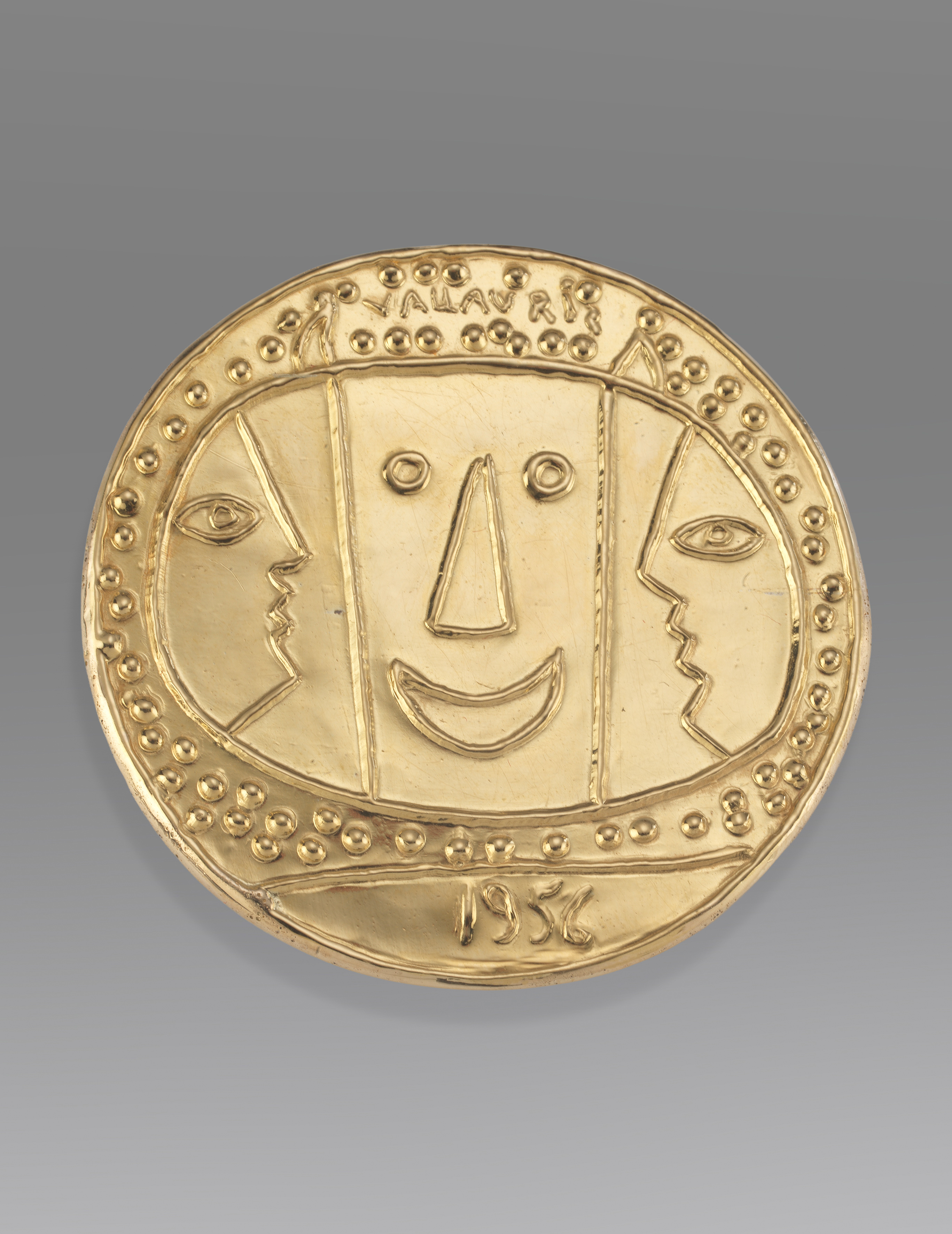 PABLO PICASSO (Málaga 1881-Mougins, Francia 1973)“Vallaurís”. (1956)Medallón de oro de 23...