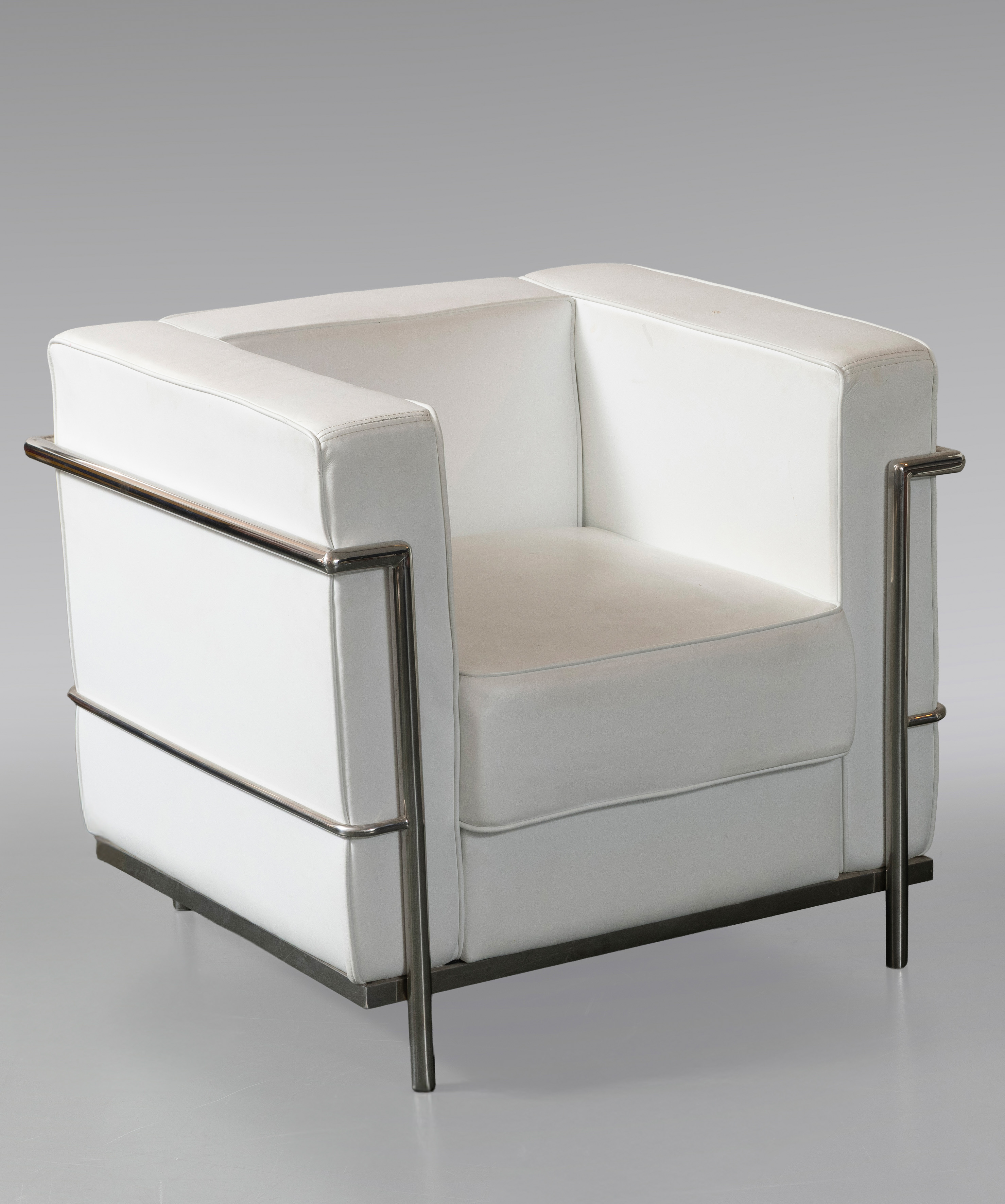 LE CORBUSIER (Suiza, 1887 - Francia, 1965); PIERRE JEANNERET (Génova, 1896-1967); CHARLOTTE...