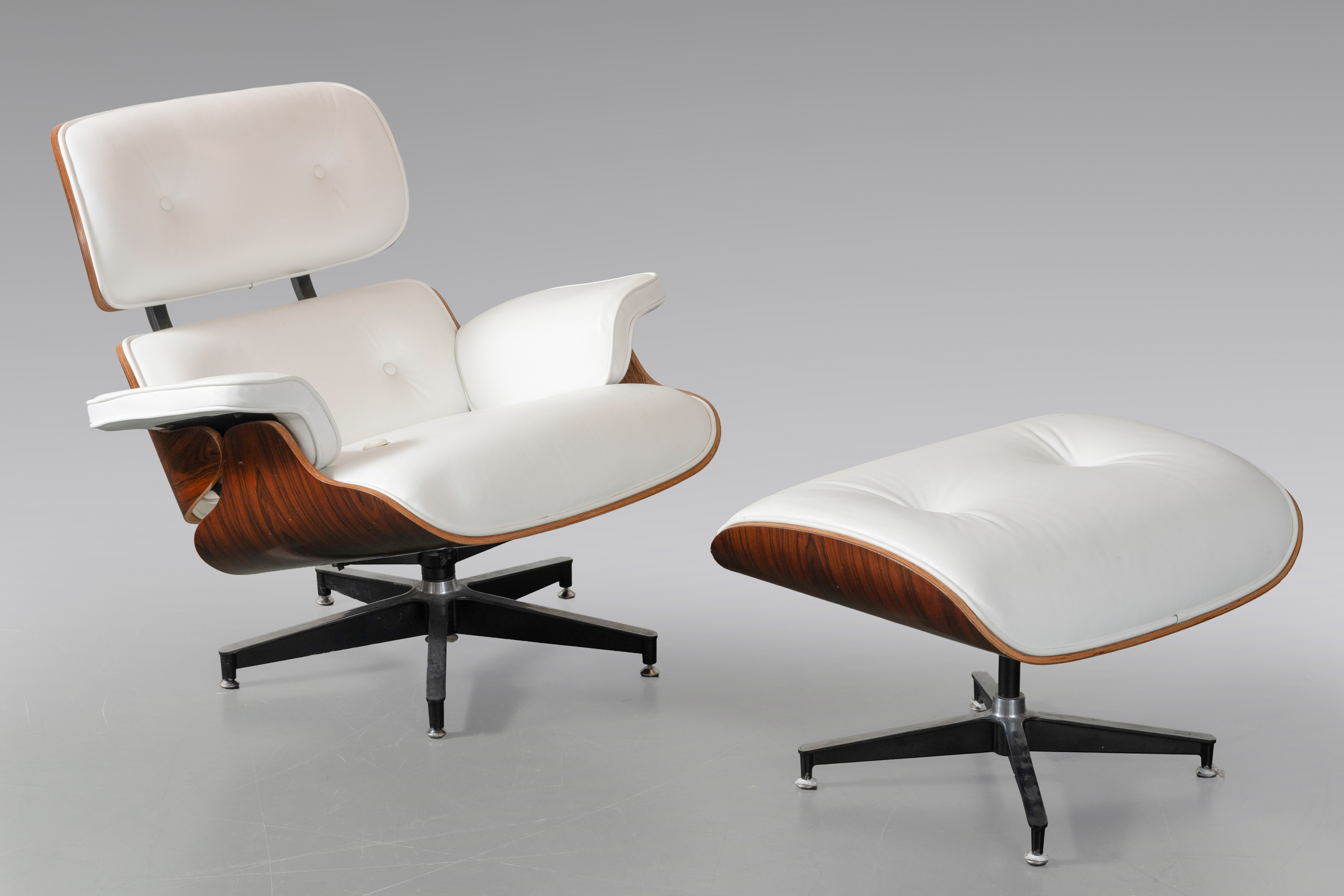CHARLES Y RAY EAMES (San Luis, Misuri, Estados Unidos1907-1978)  (Sacramento, Los Ángeles Estados...