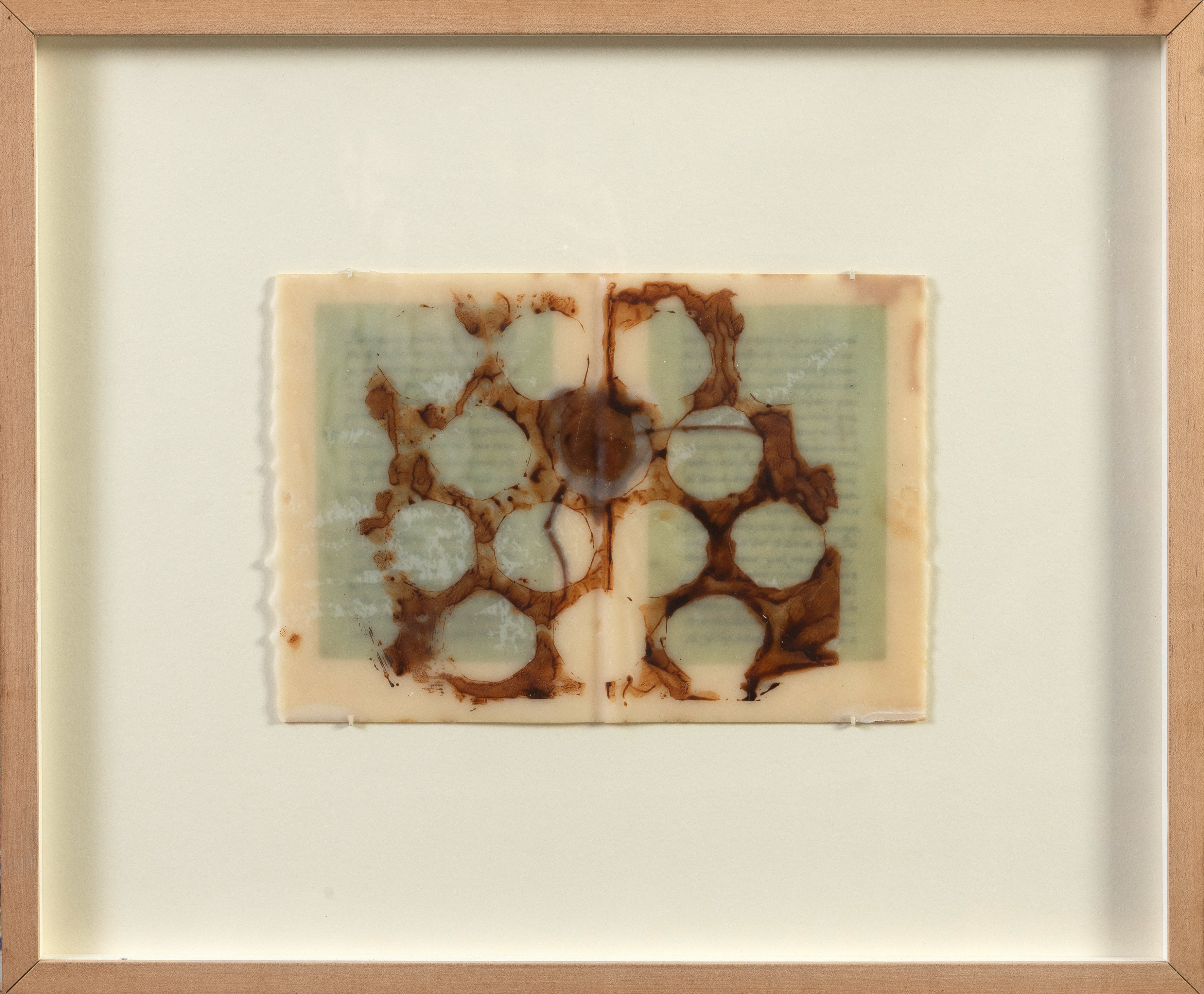 JOSÉ MARÍA SICILIA (Madrid 1954)
"Manuscrito Sanlúcar de Barrameda". 2000
Óleo, y papel en cera de...