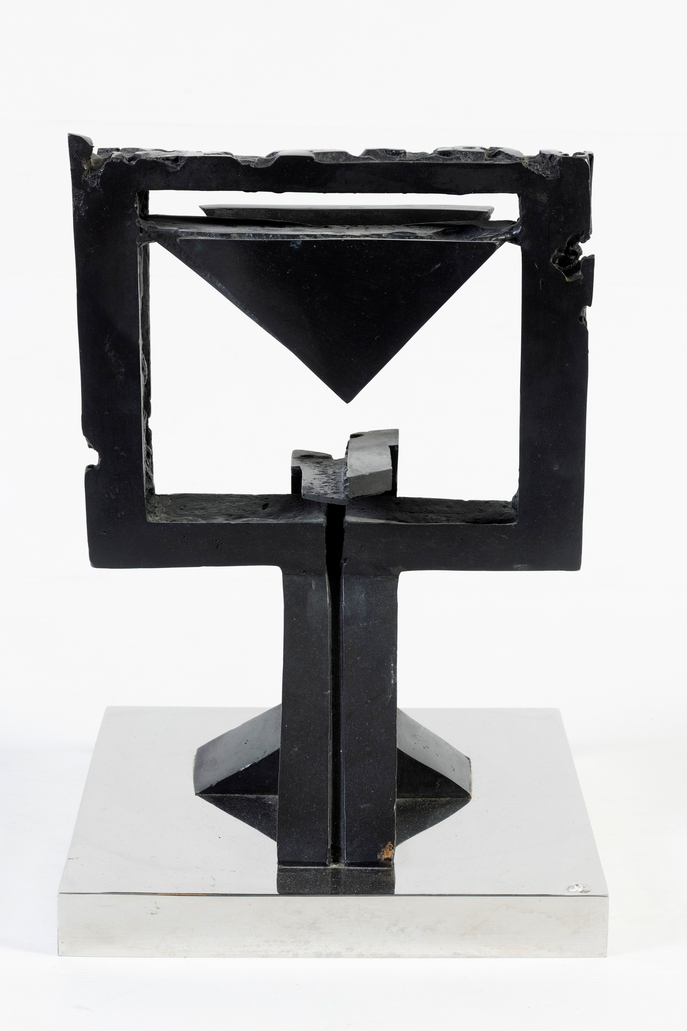 LUIS FEITO (Madrid 1929-Rascafría 2021)
"El Pico". 1980
Bronce
Base de acero...