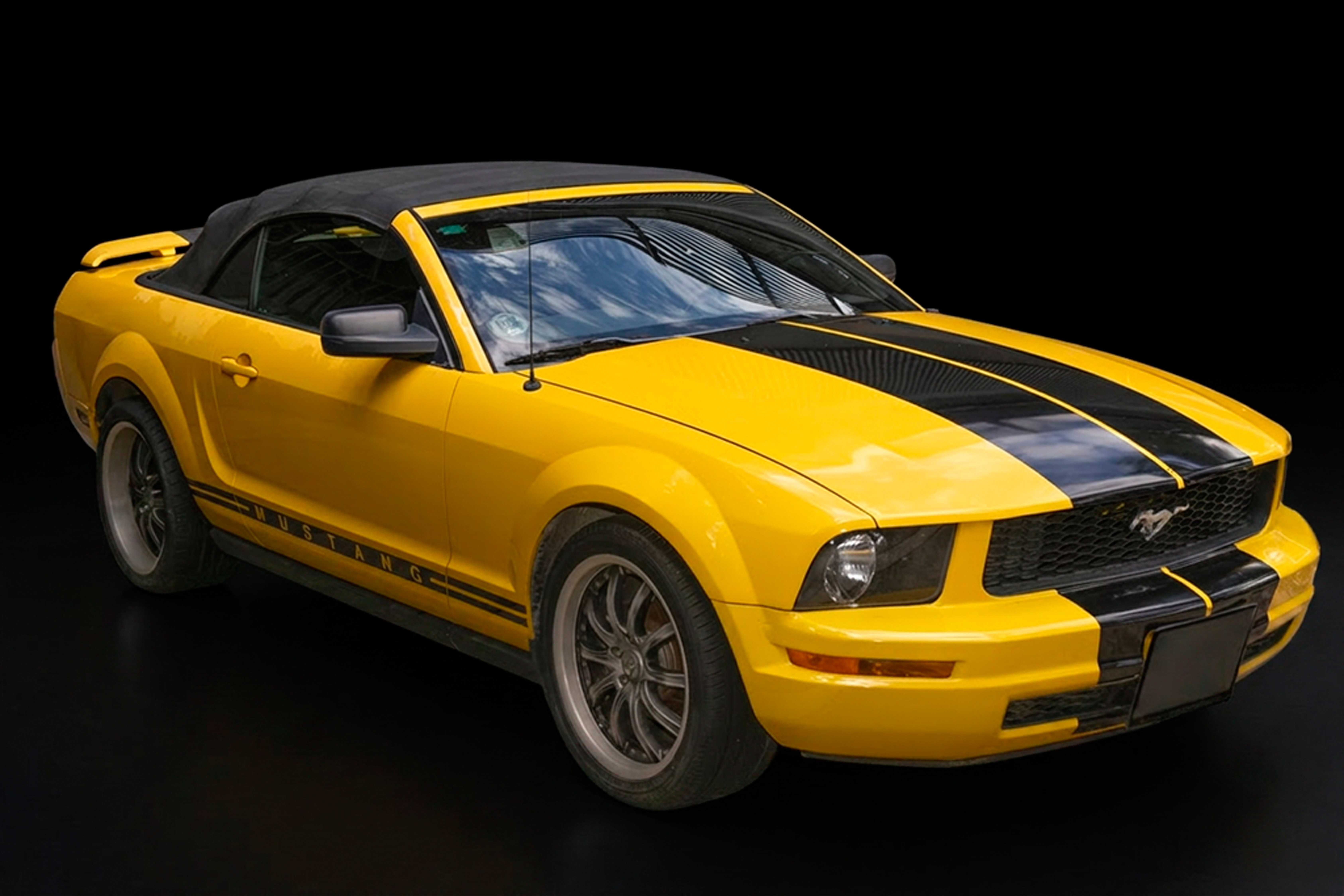 MUSTANG